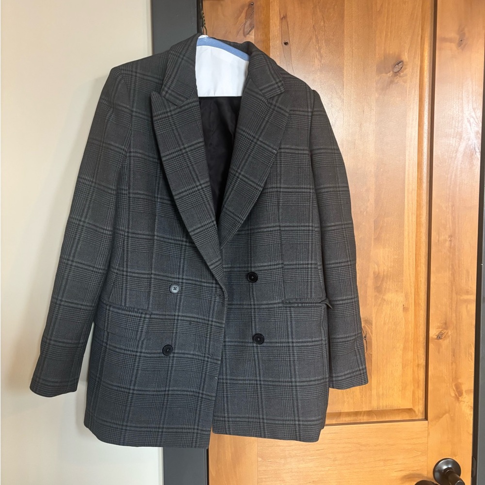 Aritzia Charcoal Checkered Blazer - Size 4